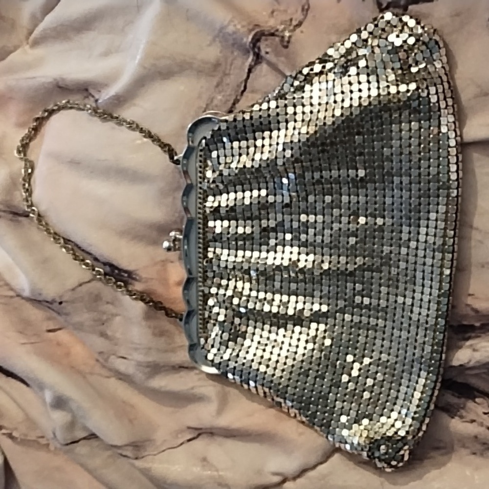 Vintage Whiting & Davis Silver Tone Metal Mesh Evening Bag with Chain